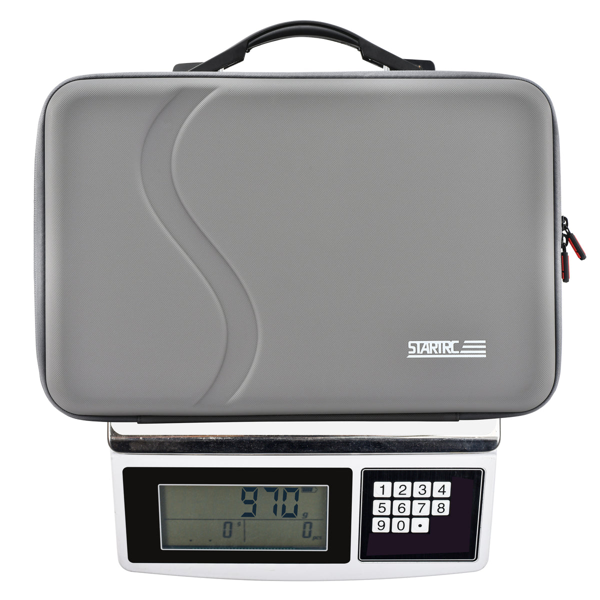 The STARTRC DJI Avata 360 carry bag on a scale showing a net weight of 970g, highlighting its lightweight and portable design.